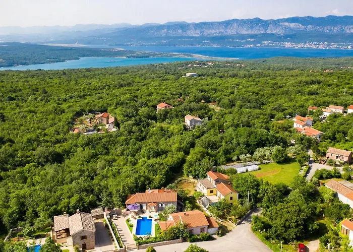 Villa Alemka - Island Of Krk By Guide *