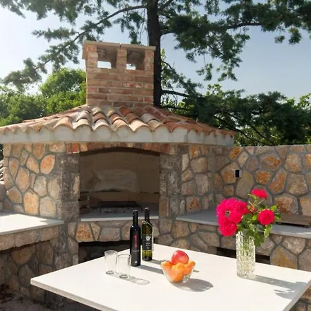 Villa Alemka - Island Of Krk By Guide *