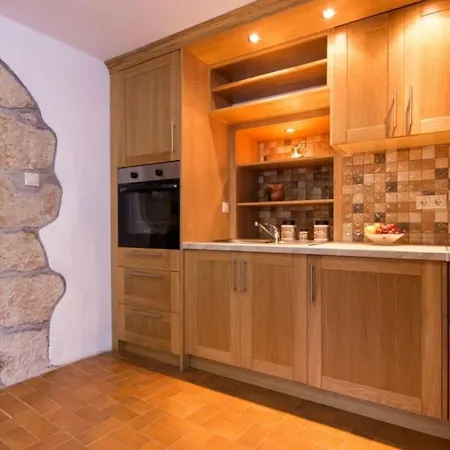 Alemka - Island Of Krk By Guide 빌라