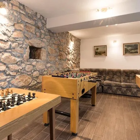 Alemka - Island Of Krk By Guide 빌라