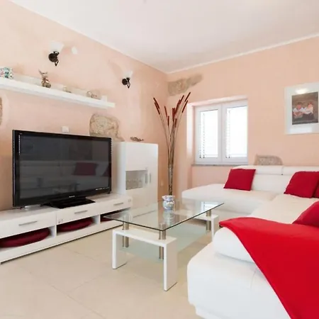 Alemka - Island Of Krk By Guide 빌라 Gostinjac