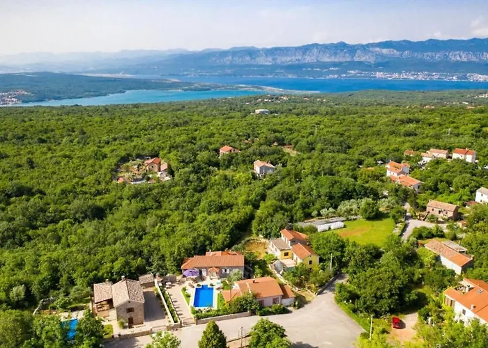 Villa Alemka - Island Of Krk By Guide *